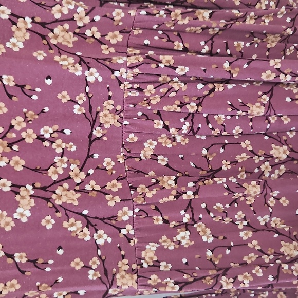 Plum Floral Plus Long Sleeve Maxi XL - Picture 4 of 10